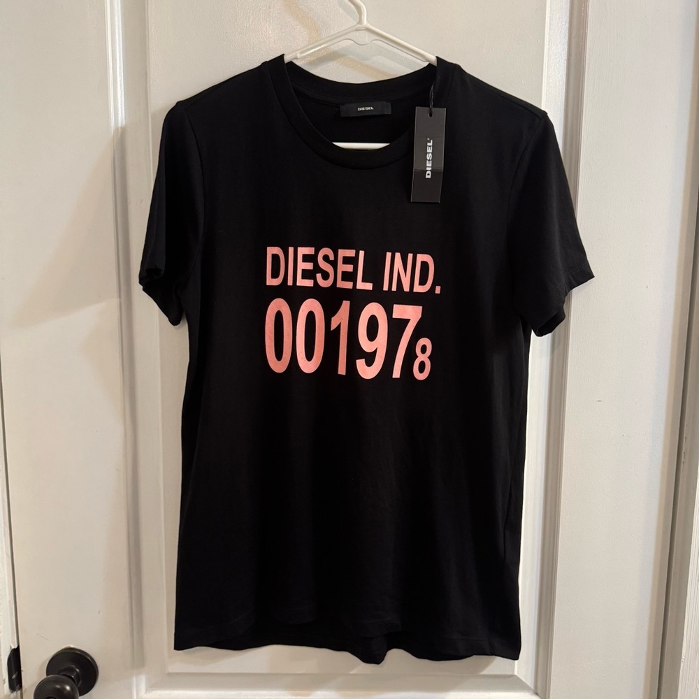 Diesel Sily 001978 Short Sleeve T-Shirt Black Pink Graphic Logo Tee Medium